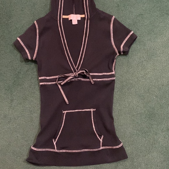 Hooded Shirt - Picture 2 of 5